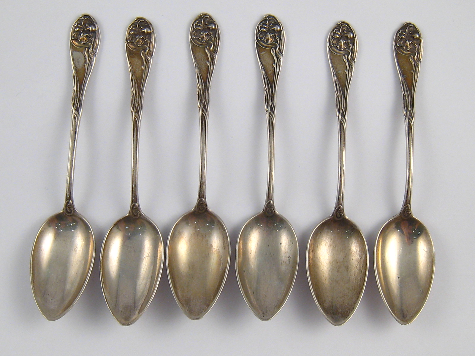 A set of six German 800 assay silver spoons, length 13.5cm. wt. 117gm.