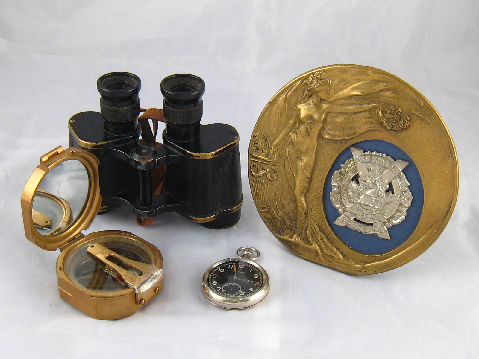 Militaria. A pair of W.D. binoculars, a W.D.