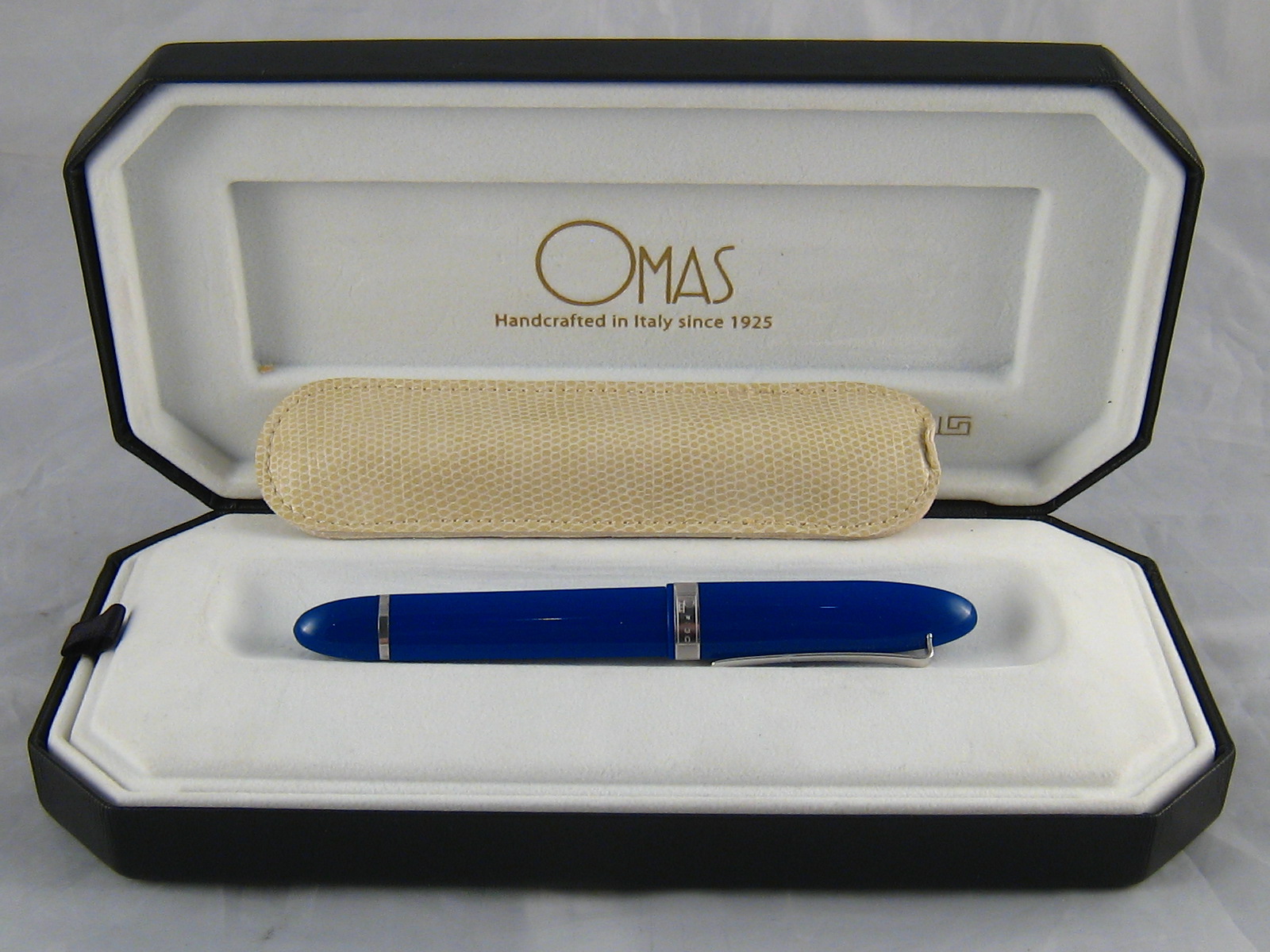 An Omas 360 Vintage ballpoint pen with refills and papers, in original presentation box.