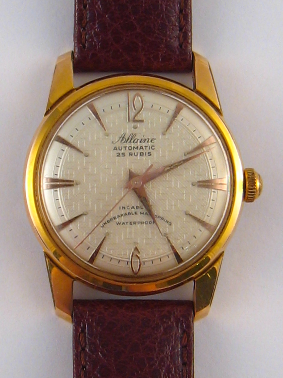 A gent's automatic Allaine wrist watch, case approx 33mm wide.