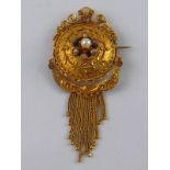 An antique 18 carat gold seed pearl brooch (A/F), approx. 6cm, 8.6 gms.