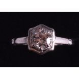 AN ART DECO LADIES PLATINUM AND DIAMOND RING C1935. 3.15grams.