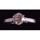 A LADIES PLATINUM AND DIAMOND SOLITAIRE RING of approx 1cts. 5.36grams.