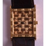 A LOVELY 1970S GENTLEMANS 18CT YELLOW GOLD VACHERON AND CONSTANTIN WRISTWATCH with brown leather