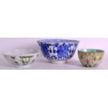 A 19TH CENTURY CHINESE BLUE AND WHITE SCALLOPED BOWL Kangxi style, together with a Famille rose bowl