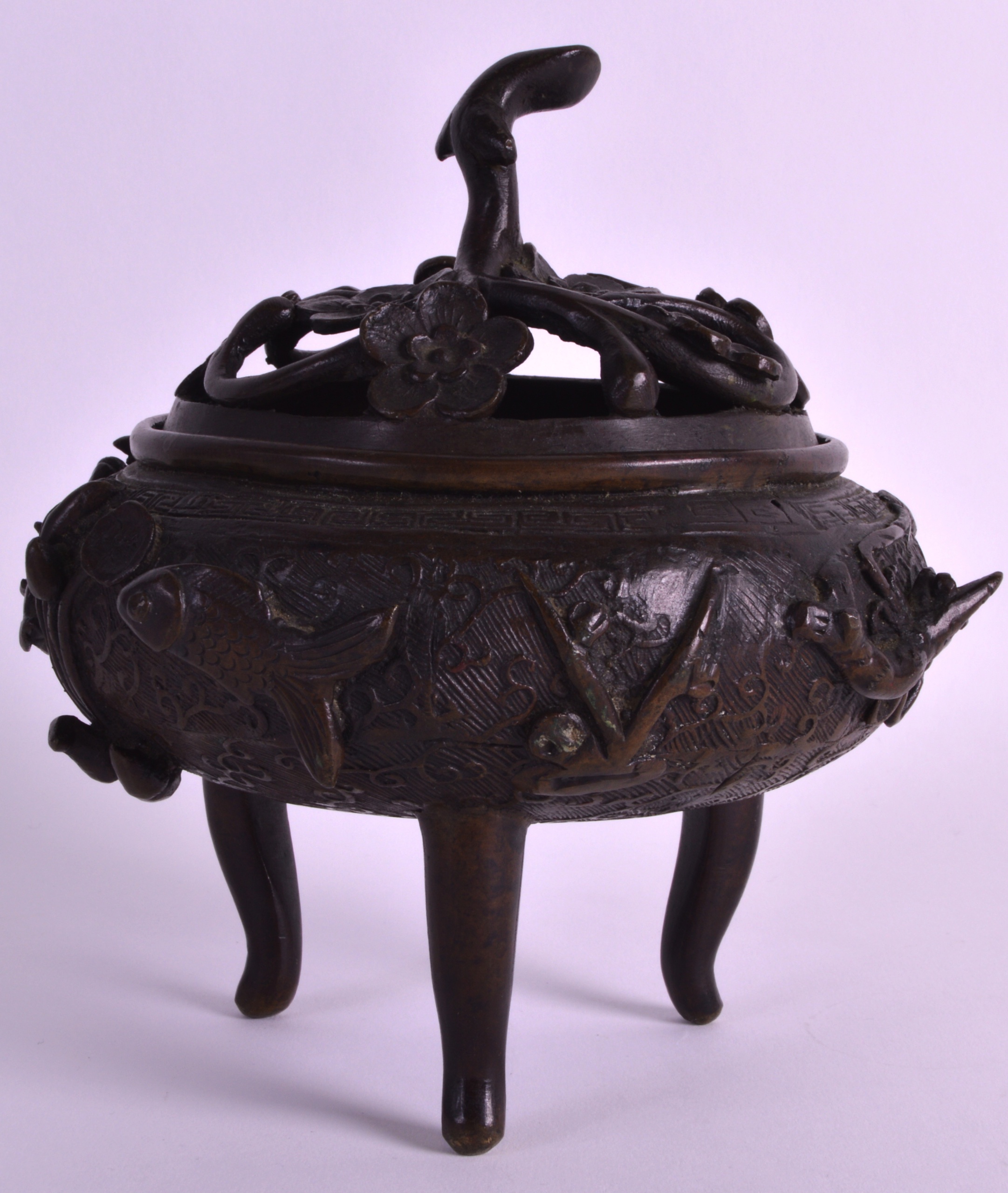A 19TH CENTURY CHINESE BRONZE CENSER AND COVER overlaid with crustaceans and fish. 5.75ins wide. - Image 2 of 3