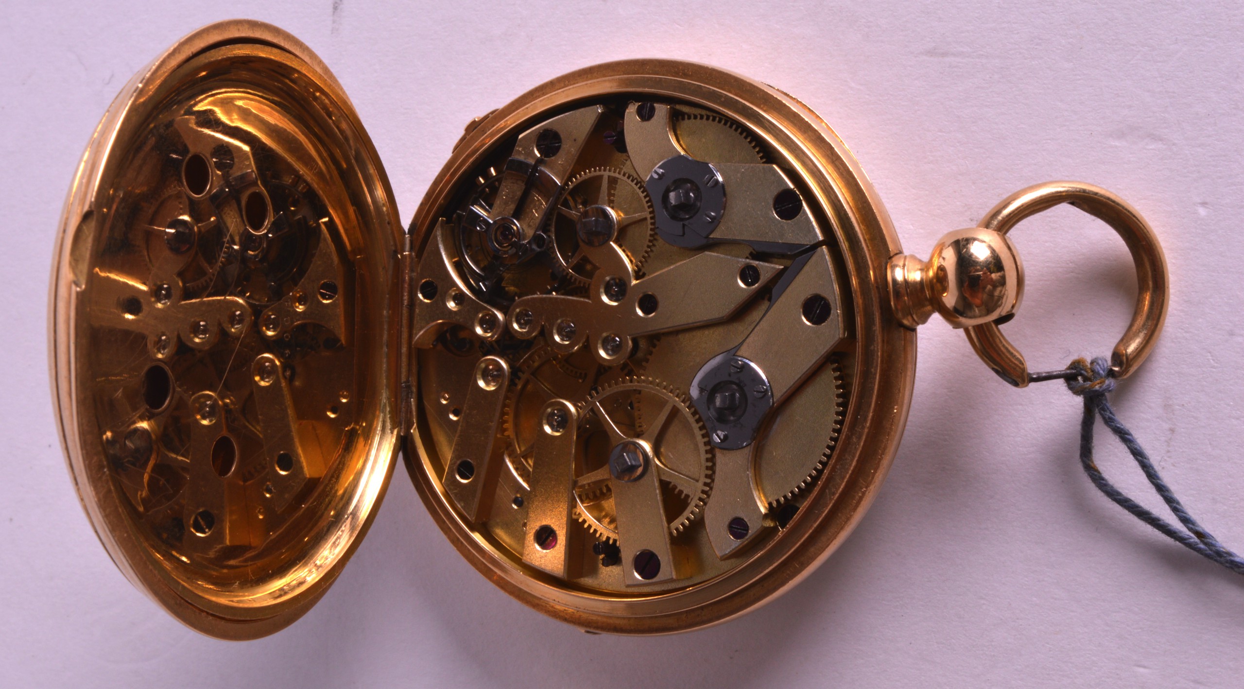 A FINE 18CT YELLOW GOLD TWIN DIAL GENTLEMANS POCKET WATCH with smaller subsiduary dial. Stamped - Image 2 of 4