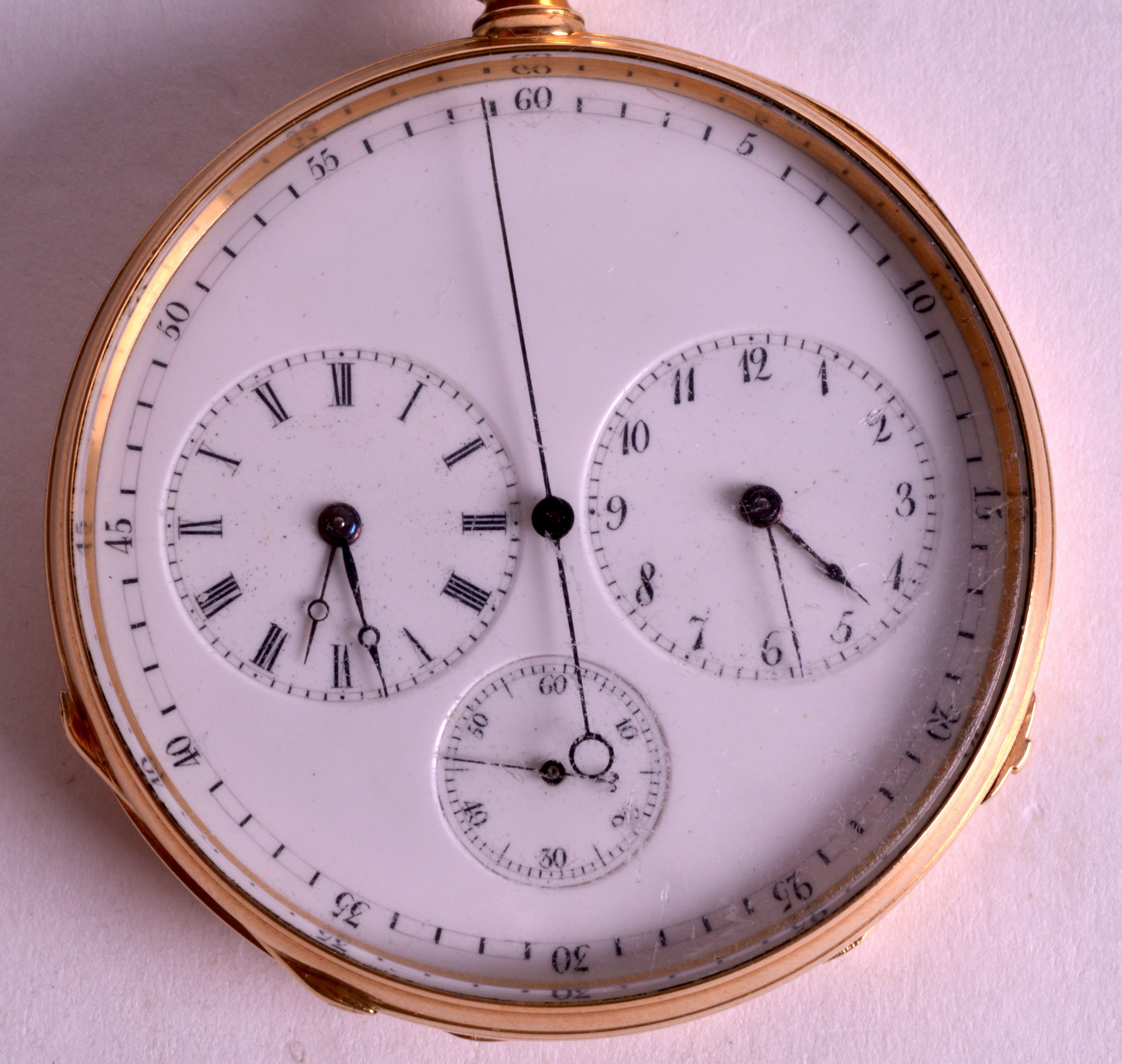 A FINE 18CT YELLOW GOLD TWIN DIAL GENTLEMANS POCKET WATCH with smaller subsiduary dial. Stamped - Image 3 of 4