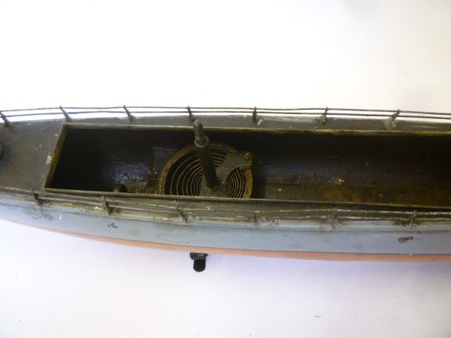 A Bing clockwork Motor Torpedo Boat, c.1910, clockwork, the detachable superstructure including - Image 4 of 4
