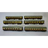 Hornby Dublo Super Detail W.R. Coaches comprising two 4061 Corridor 2nd, two 4050 Corridor 1/2nd,