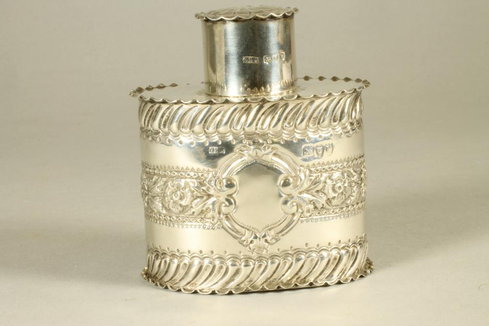 A LATE VICTORIAN SILVER TEA CANISTER, maker G M Jackson, London 1895, of oval form with lift-off - Image 2 of 3
