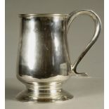A LATE GEORGE III SILVER MUG, maker Dorothy Langlands, Newcastle, no date letter (1786-1802), of