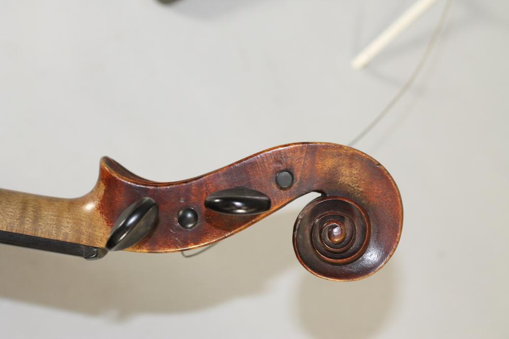 A FRENCH COPY OF AN ITALIAN VIOLIN, bears label Giovan Paolo Maggini, Brescia, 1672, with a 14 1/ - Image 8 of 11