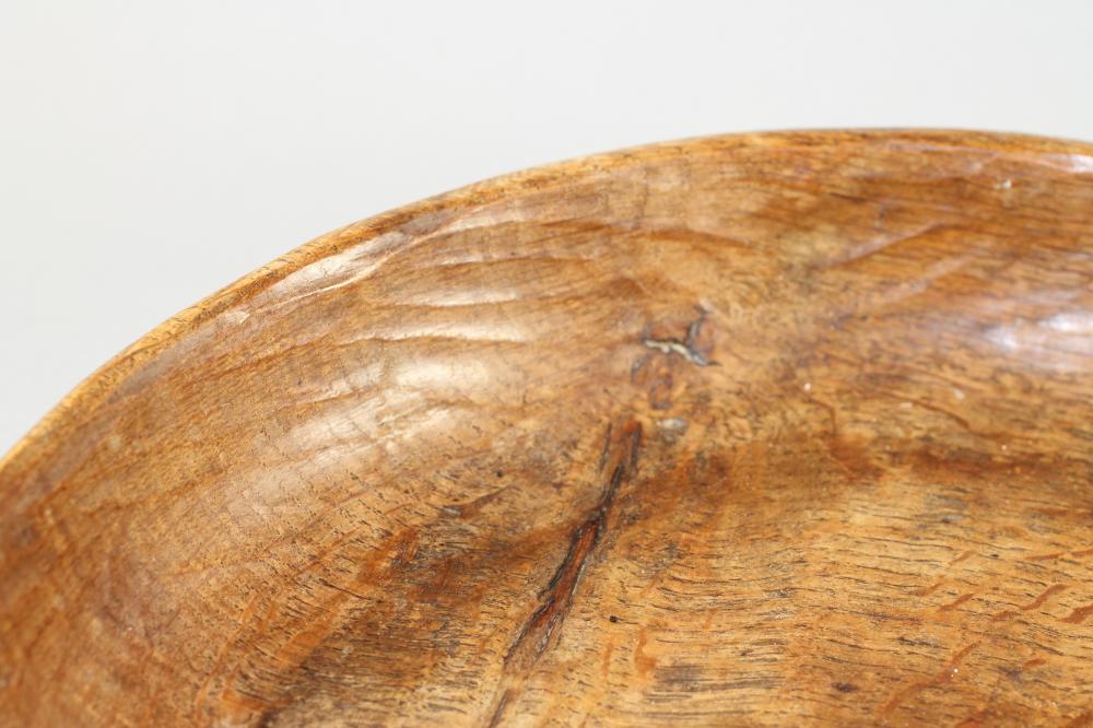 A ROBERT THOMPSON ADZED OAK FRUIT BOWL, of shallow circular form with central carved mouse trademark - Image 3 of 4
