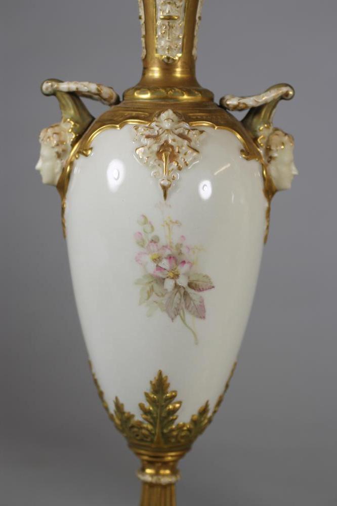 A MATCHED PAIR OF ROYAL WORCESTER CHINA VASES, 1912 and 1913, of slender ovoid form with arcade - Image 4 of 6