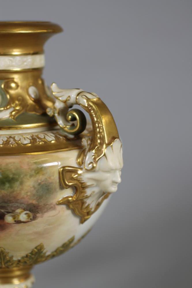 A ROYAL WORCESTER CHINA VASE, 1913, of squat baluster form with stiff leaf and scroll moulded - Image 4 of 6