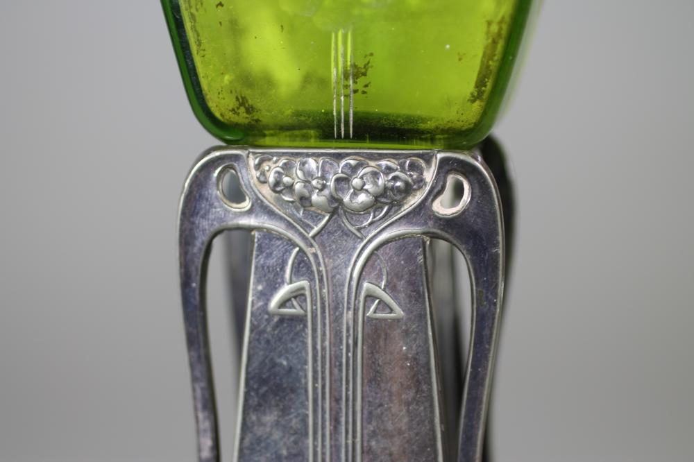 AN ART NOUVEAU WMF VASE of shaped oblong section, the four whiplash handles cast in relief with - Image 5 of 6