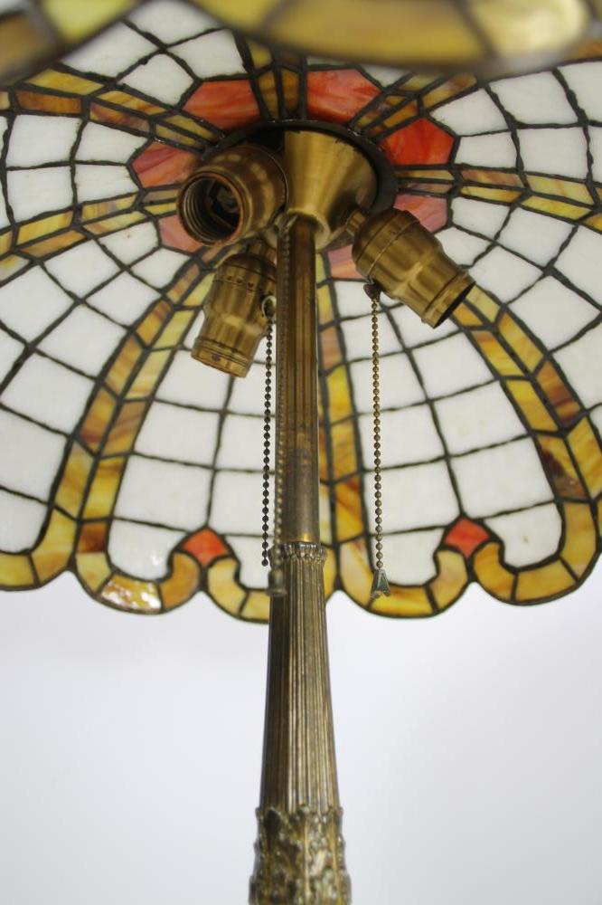 A GILT METAL ELECTRIC TABLE LAMP BASE, early 20th century, the tapering reeded column with stiff - Image 3 of 4