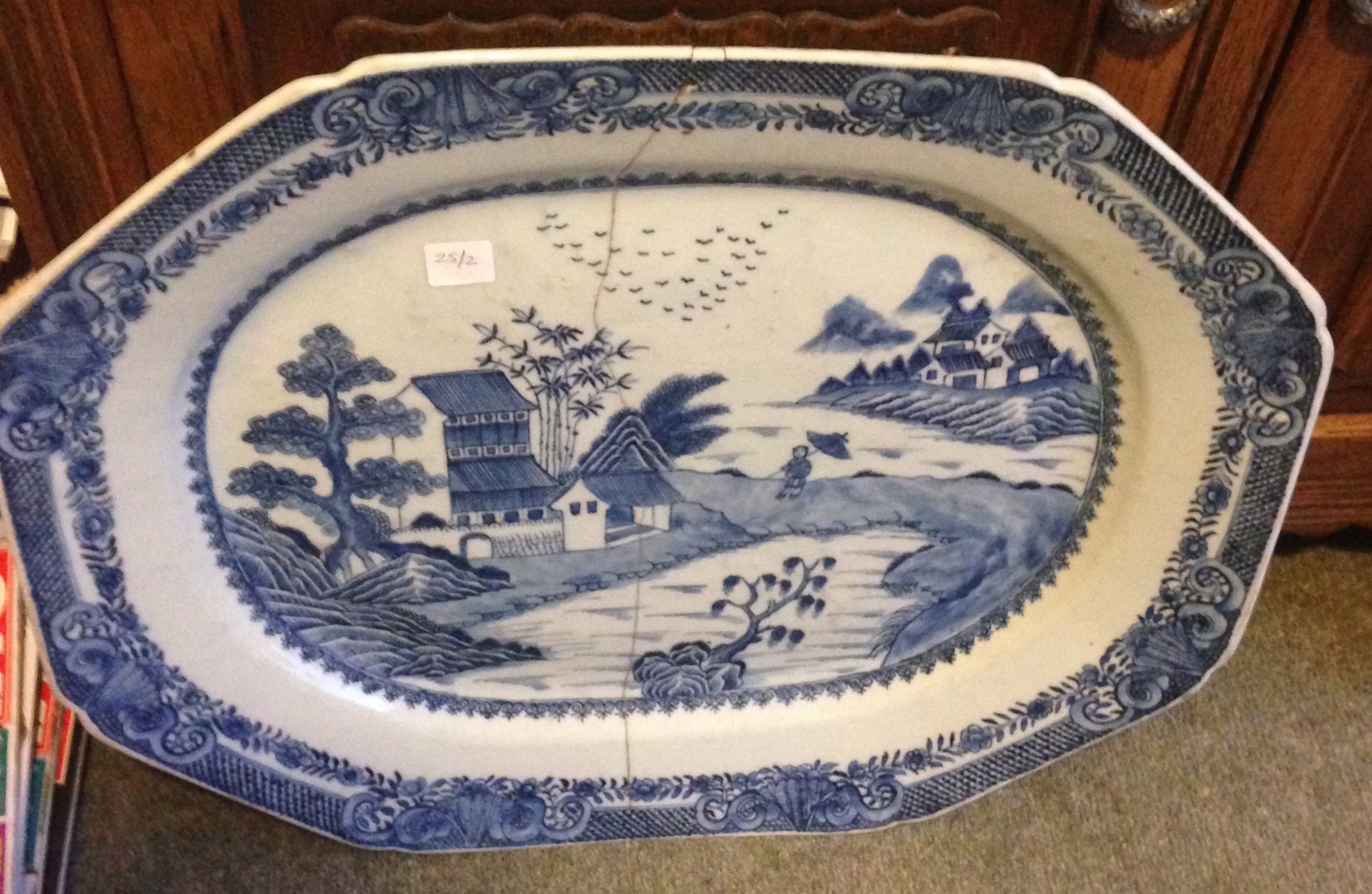 An 18th c blue and white porcelain platter a/f