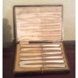 Box set dessert knives with silver handles