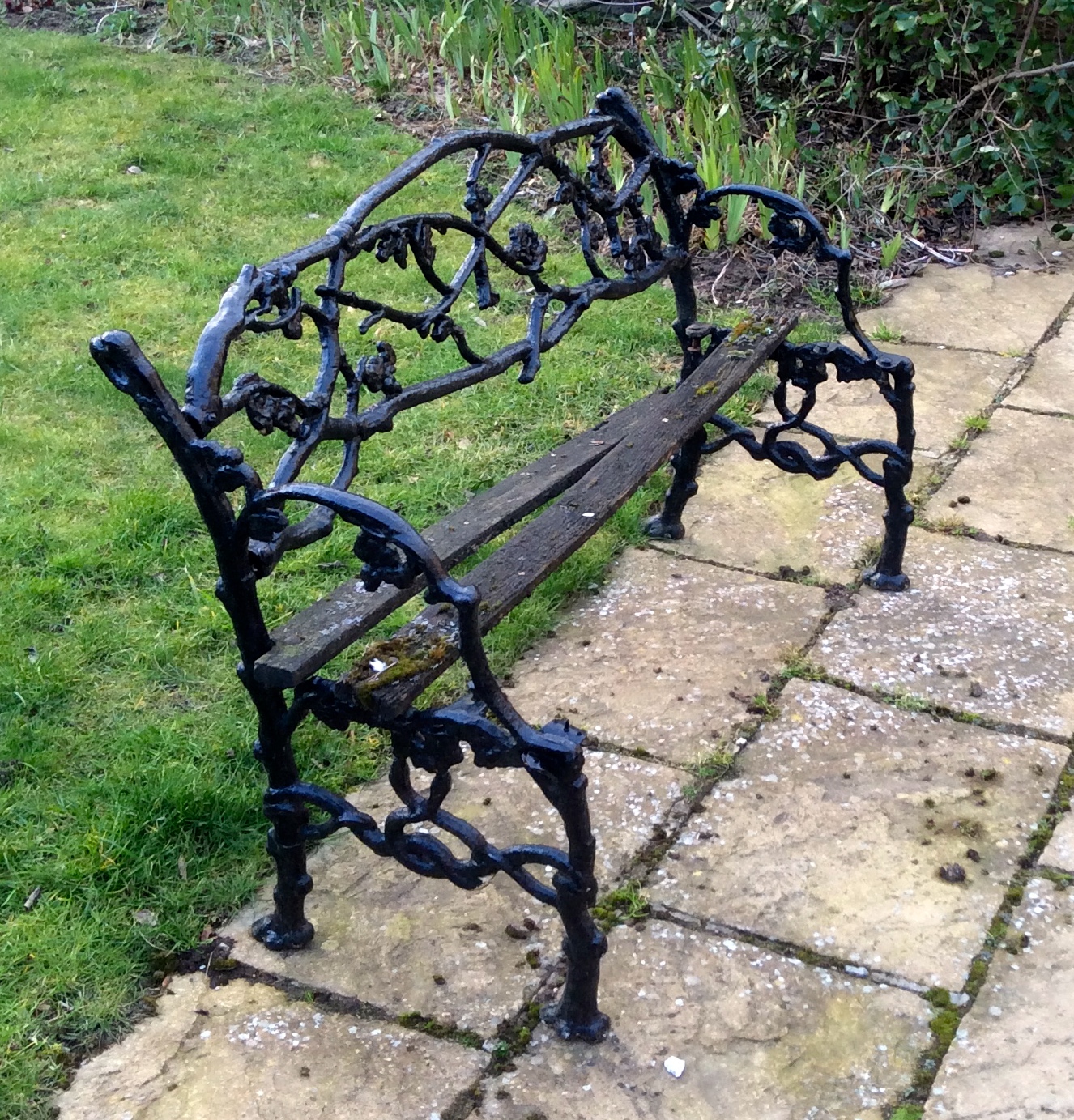 Good Coalbrookdale garden bench