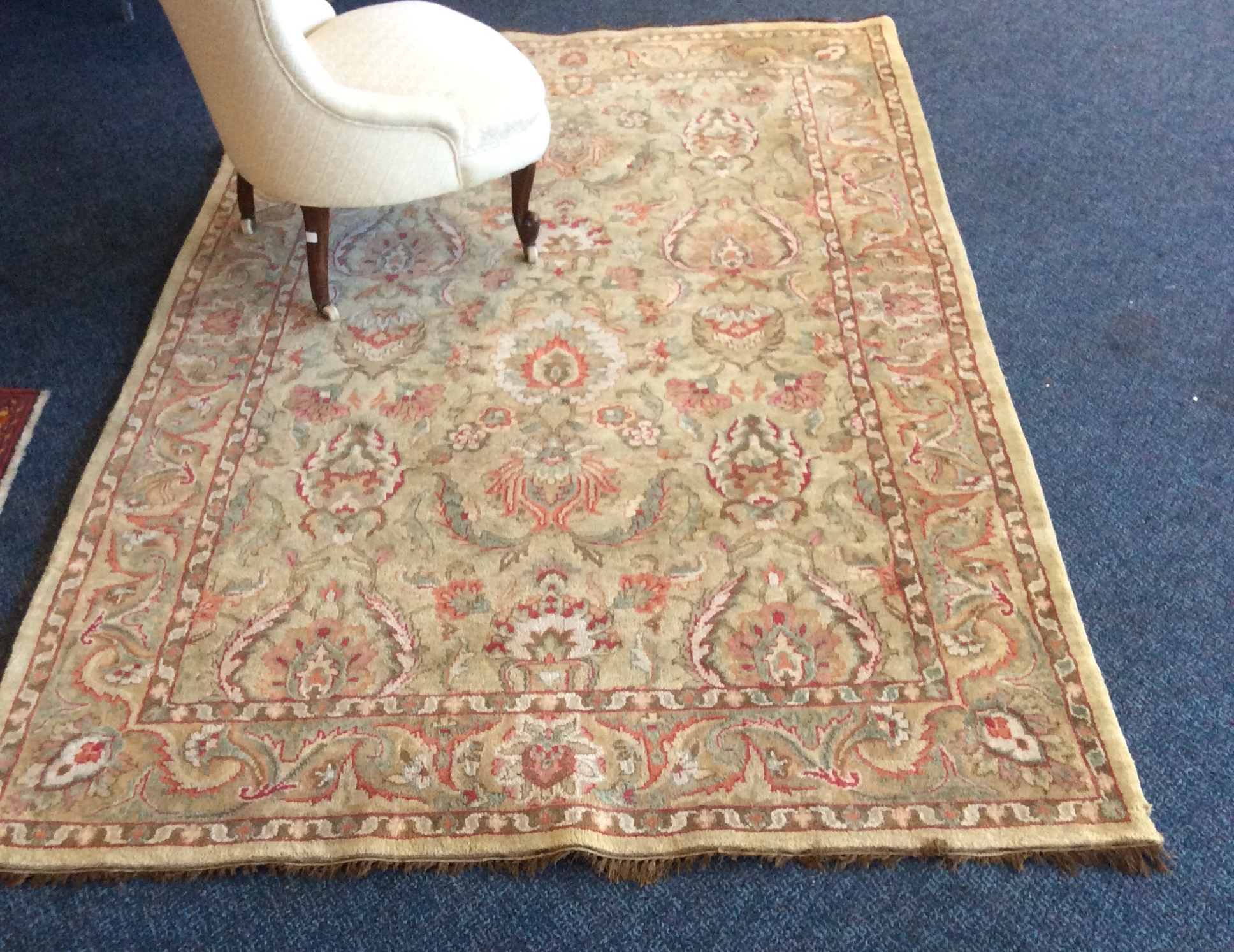 Oriental wool carpet 2.46 x 1.52 mtrs