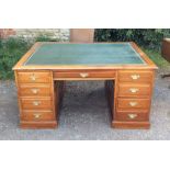 Good quality 19th c mahogany partners desk with green leather top