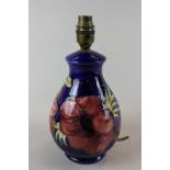 Moorcroft, an poppy decorated table lamp