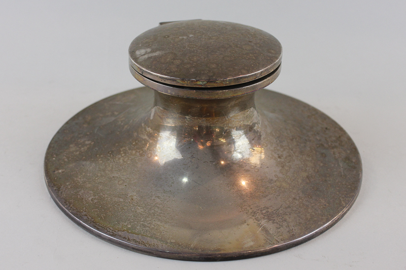 A large silver capstan inkwell, Birmingham 1938 (NC)