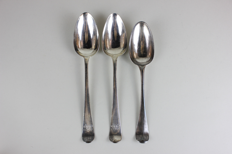 A pair of George III Hanoverian pattern silver tablespoons, maker John Power, Dublin 1804,