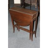 A mahogany oval Sutherland table, 69cm