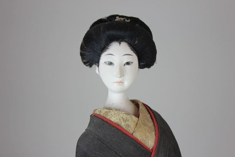 Two Japanese composite dolls on stands in traditional dress, together with a lantern - Image 2 of 3