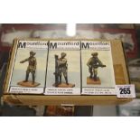 Toys: Diecast anti-aircraft gun, mounted miniatures, field guns, 2 boxed, 3 unboxed, mortar & men,