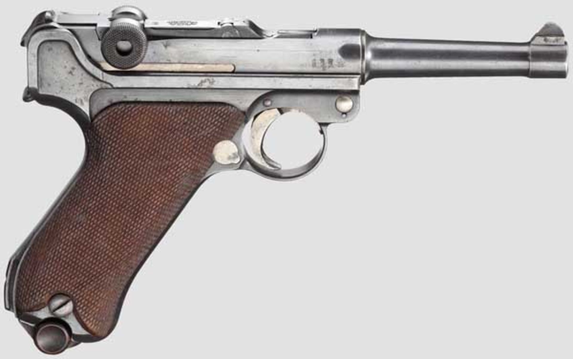 A Pistol 08, DWM 1916, two matching-numbered magazines, with hardshell   Cal. 9 mm Parabellum, no. - Bild 2 aus 3