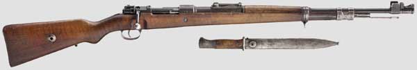 Karabiner 98 k, M 1937, Mauser, mit nummerngleichem Bajonett   Kal. 8 x 57, Nr. C2035. Nummerngleich