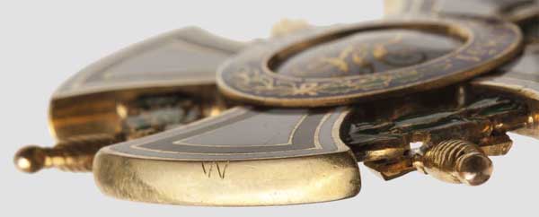 Hausorden von Hohenzollern - Kreuz der Ritter mit Schwertern in Gold   In Gold gefertigtes, - Image 3 of 3