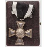 Militär Ehrenzeichen 1. Klasse im Etui   In Silber gefertigtes Kreuz alter Anfertigungsqualität,