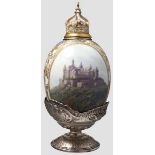 Osterei-Flakon "Burg Hohenzollern", wohl KPM nach 1871   Porzellan-Ei mit Stöpsel, darauf die