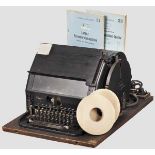 Fernschreibmaschine Typ Lorenz "T 36 Lo" und zwei Dienstvorschriften Fernschreibmaschine mit