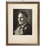 Hermann Göring - Direktor Berg, Geschenkportrait  Geschenkportrait Görings in Uniform mit angelegtem