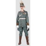 Uniformensemble eines Hauptmannes der Gendarmerie Fiberglastschako in Offiziersausführung von Römer,