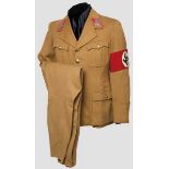Dienstanzug für einen NSDAP Gau-Hauptstellenleiter Dienstrock aus feinem braunen Gabardine im Rang
