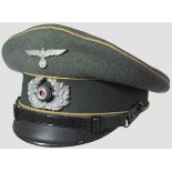 A visor cap for enlisted men of the army, signal Field-grey wool top, dark green wool centre band