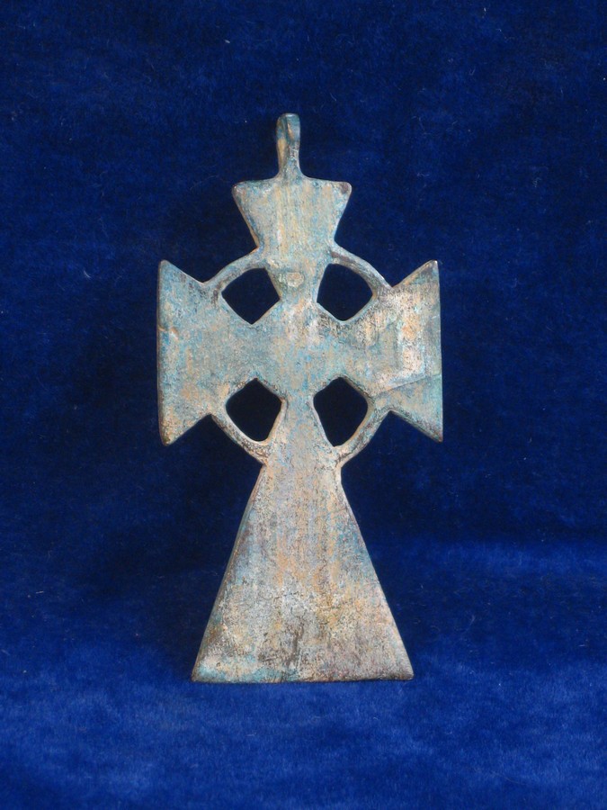 BYZANTINE/RUSSIAN ORTHODOX CROSS.  A pendant made from cast bronze, large size, 3 ¼ inches in length - Image 3 of 3