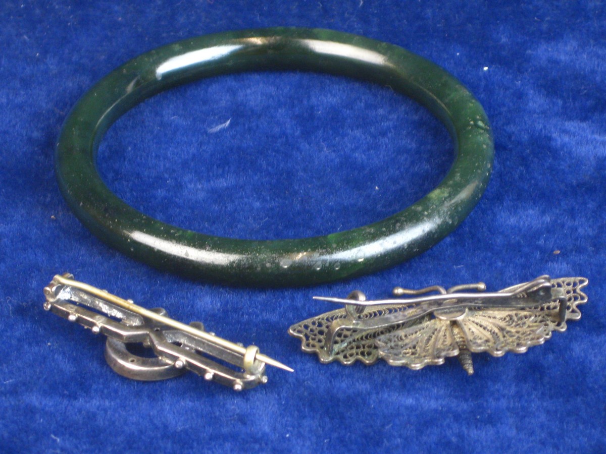 VICTORIAN BROOCHS + JADE BRACELET.   From the mid C19th a green polished jade ladies bracelet - Image 3 of 3