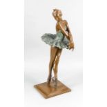 Javier M. Villareal, ital. Bildhauer des 20. Jh., große Ballerina, zweifarbig patinierteBronze,