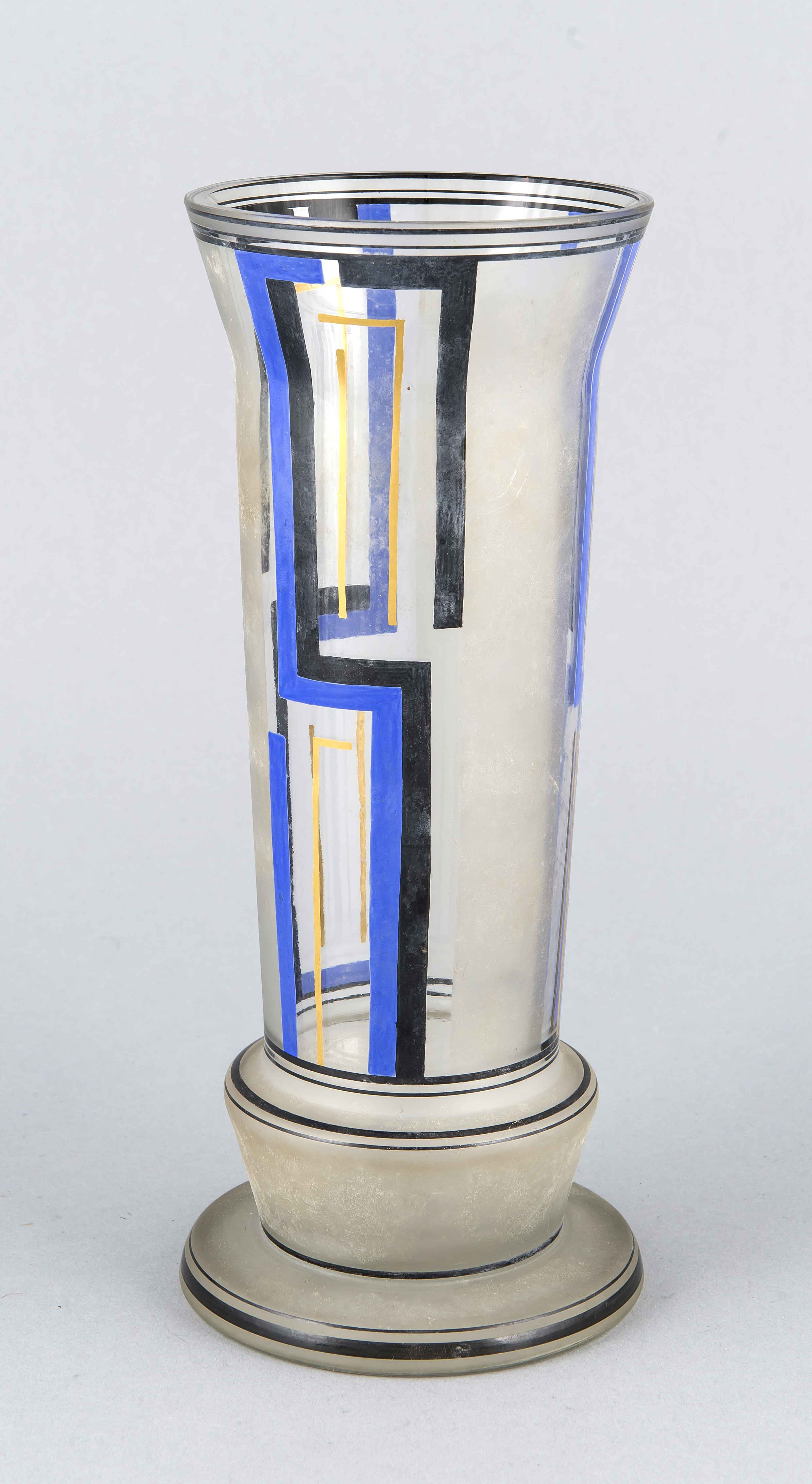 Art déco Vase, um 1920/30, runder Stand, Korpus mit sich leicht erweiternder Wandung,klares tlw.