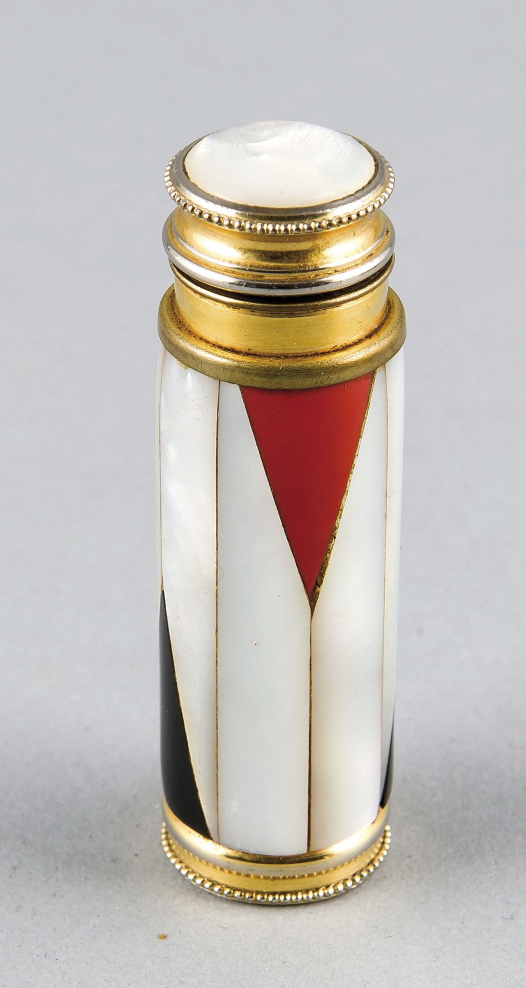 Art déco Parfümzerstäuber, 1920er Jahre, Messing mit Perlmutteinlagen, zylindrische Form,L. 6,5