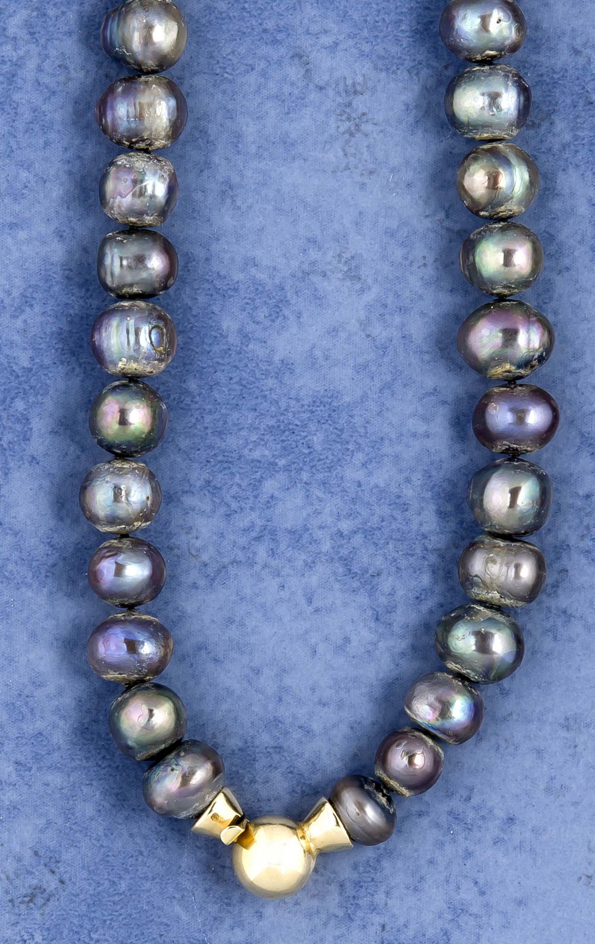 Konvolut 2 Perlenketten mit GG 585/000 Schließe, Zuchtperle 12-10 mm mit Patentschließe,L. 42 cm,