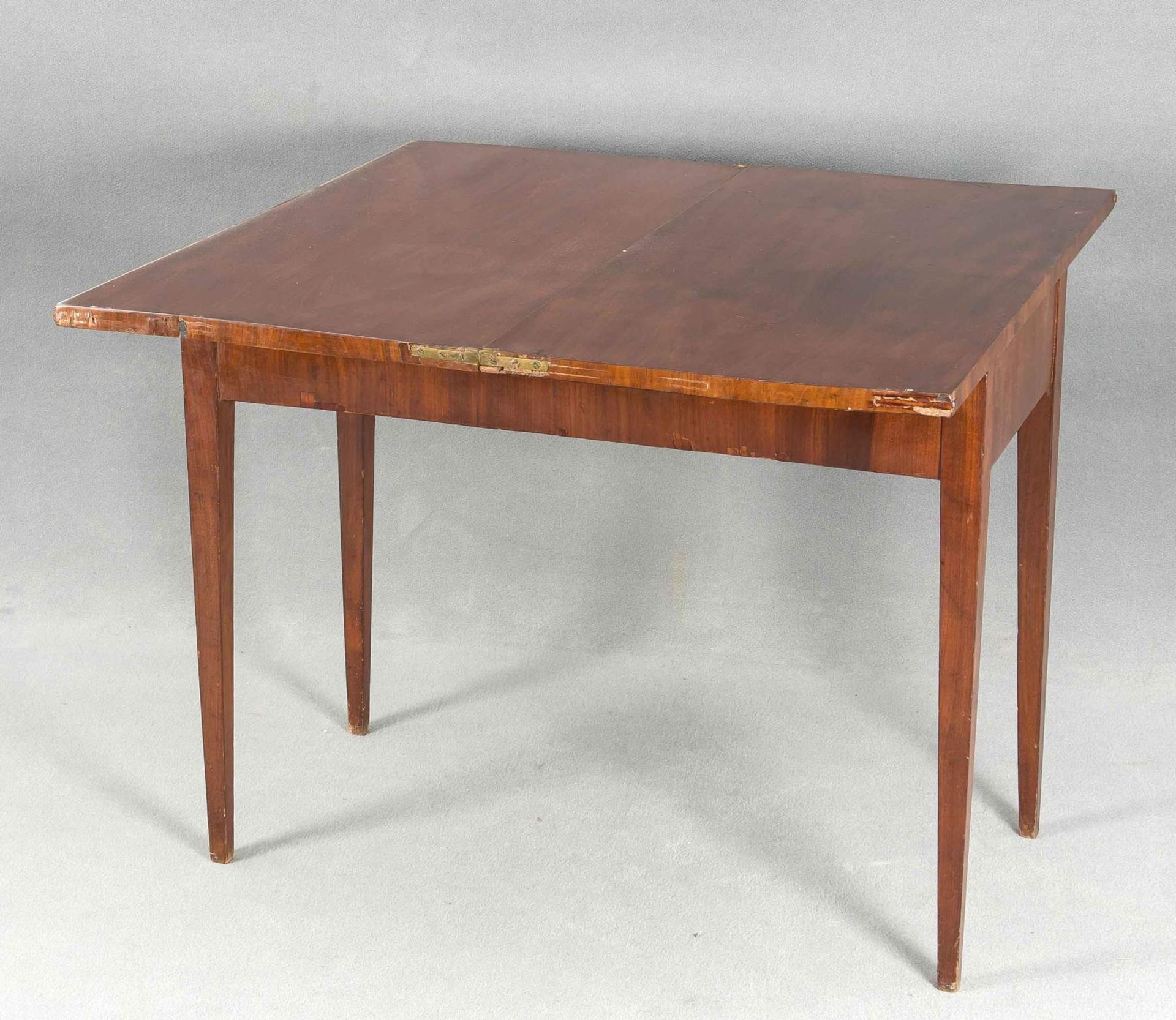 Biedermeier-Konsol-/Spieltisch, um 1820, Mahagoni massiv/furniert, 72 x 89 x 44 cmMindestpreis: